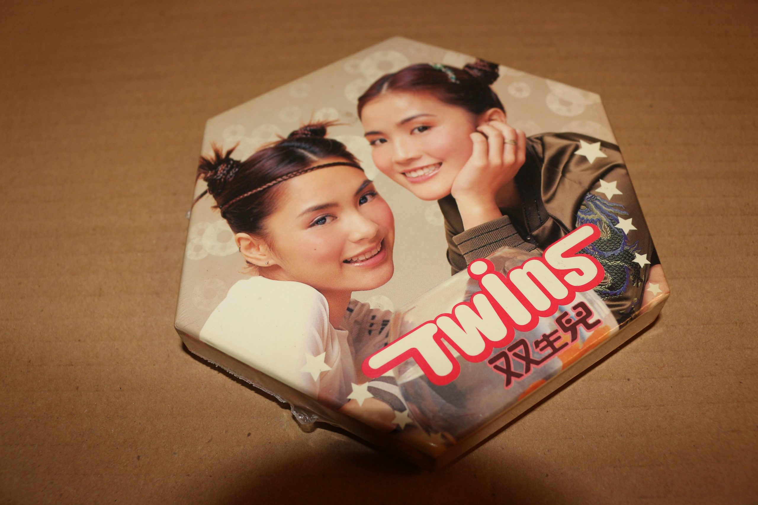 TWINS 雙生兒
