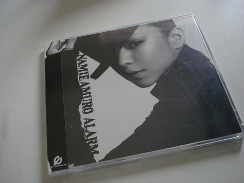 安室奈美惠 Alarm 安室奈美惠 Alarm